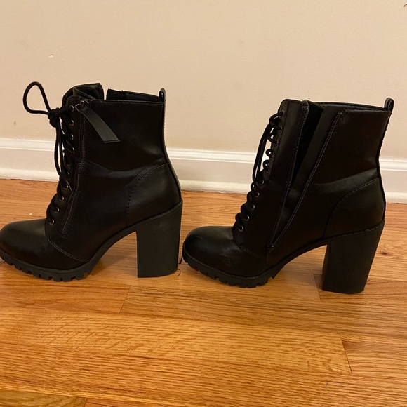 Soda Heeled Black Combat Boots - Picture 4 of 9